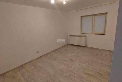 Apartament cu 4 camere decomandat în Autogară - 8