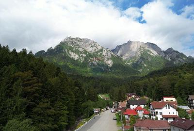 Casă cu 4 camere cu Teren 36 Mp în Valea Alba