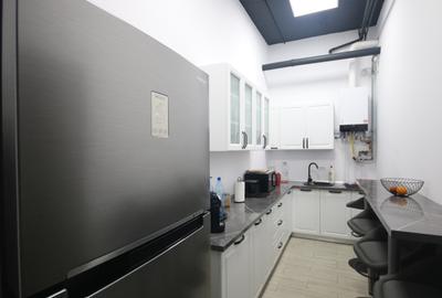 Spatiu cu destinatie Birouri,178,3 mp,2 grupuri sanitare,bucatarie - 17