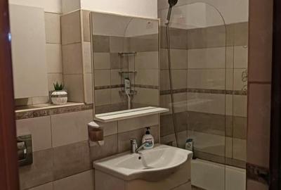 Apartament cu 3 camere decomandat în Central - 6