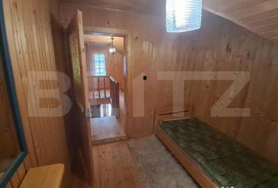 Casă cu 4 camere cu Teren 240 Mp în Central - 1