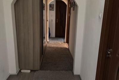 Apartament cu 3 camere în Central - 1