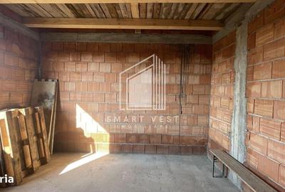 Casă cu 4 camere cu Teren 700 Mp în Botiz - 5