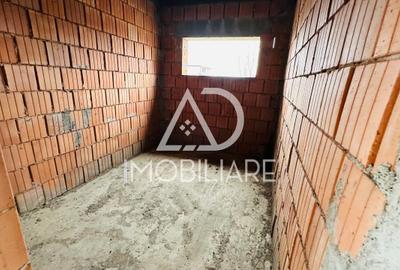 Casă cu 4 camere cu Canalizare în 9 Mai - 5