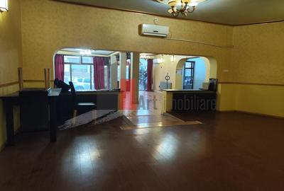 Spatiu comercial stradal, deschidere mare Spatiu comercial stradal, deschidere mare - 12