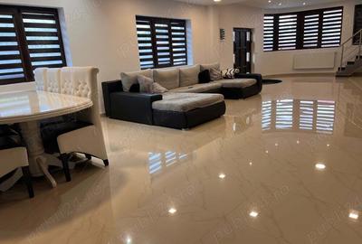 Casa de vanzare Casa de vanzare - 1