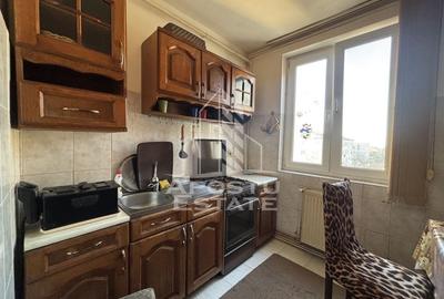 Apartament decomandat cu 3 camere, zona Dambovita, etaj intermediar - 7