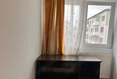 Garsonieră semidecomandată în 9 Mai - 1