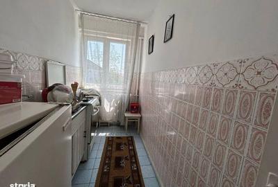Apartament cu 2 camere semidecomandat, mobilat în Craiovița Nouă - 2