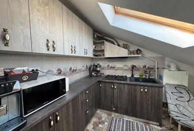 Apartament cu 3 camere semidecomandat, mobilat în Vișani - 3