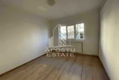 Apartament cu 3 camere decomandat în Lipovei - 3