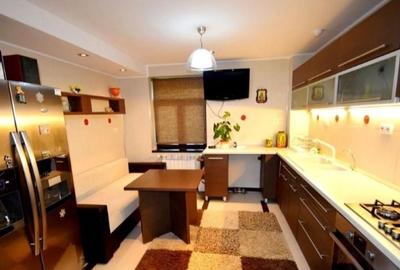 Casă individuală cu 6 camere cu Canalizare în Copou - 6