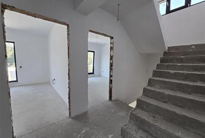 VILA DEOSEBITA SECTOR 1 ZONA BUCURESTII NOI - STRAULESTI NORD - 21