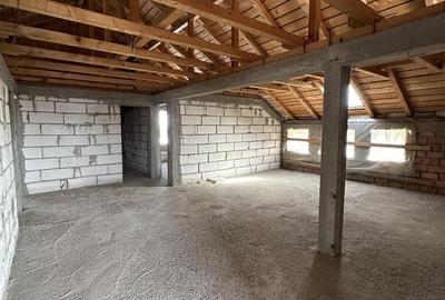 Casă cu Teren 2000 Mp în Căldărușeanca - 11