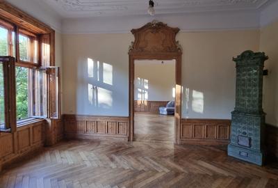 Apartament cu 3 camere semidecomandat în Central - 15
