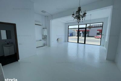 Spațiu comercial, de 47 mp, în Central
