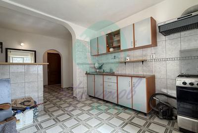 Apartament cu 3 camere decomandat, mobilat în Nerva Traian - 10
