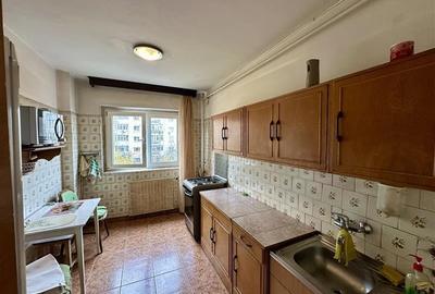 Apartament 3camere de vanzare - Apusului - etaj 3/8, aproape de metrou - 2