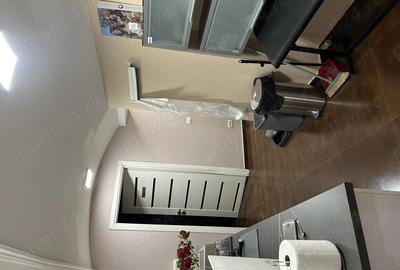 Spațiu comercial, de 80 mp, în Central