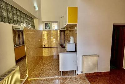 Casa individuala - zona Calea Dumbravii - 2 intrari separate - 16