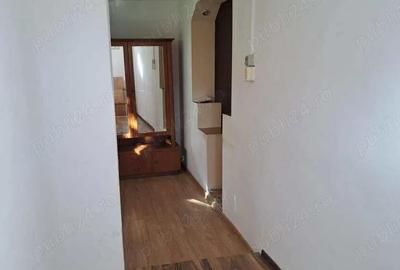 Apartament cu 2 camere semidecomandat în Micro 15