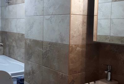 Apartament cu 2 camere decomandat în Podu Roș