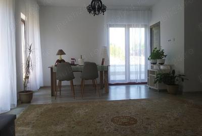 Apartament cu 2 camere semidecomandat, mobilat în Florești - 1