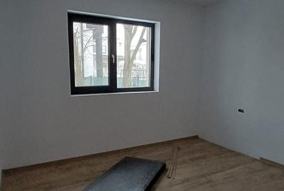 Casă cu 4 camere cu Teren 300 Mp în Central - 10
