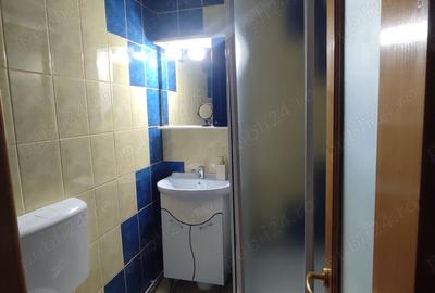 Apartament cu 3 camere decomandat în Central - 8