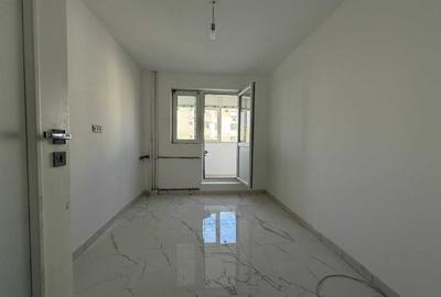 Apartament 4 Camere -Decomandat- Zona Colentina - 3