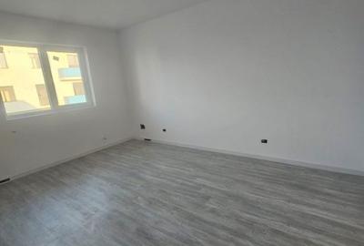 Casă cu 3 camere cu Canalizare în Central - 7