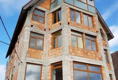 Casă cu 4 camere în Novaci - 7