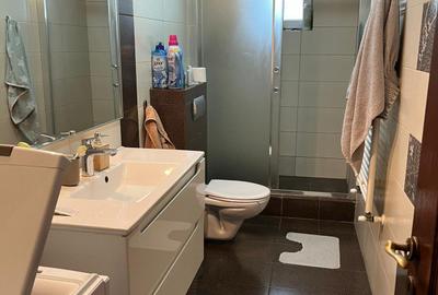 Casa de inchiriat cu 4 camere, zona INEL II - 11