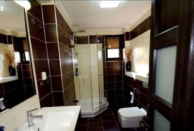 Casă individuală cu 6 camere cu Canalizare în Copou - 7