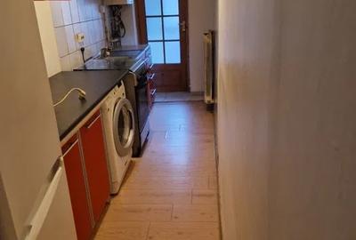 Garsonieră decomandată, mobilată în Lujerului