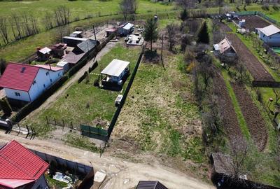 Teren de 1700 mp, în Podu Oltului - 2