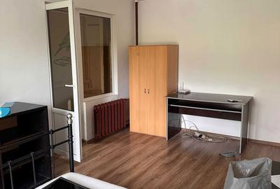 Garsonieră decomandată în Gorjului - 1