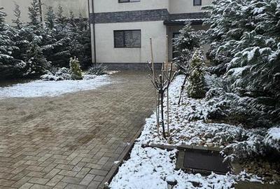 Casă individuală cu 4 camere cu Teren 566 Mp în Central