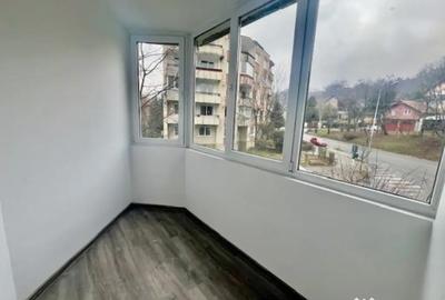 Apartament cu 2 camere decomandat în Tudor - 2