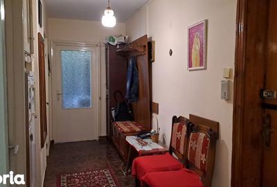Apartament cu 3 camere semidecomandat în Decebal - 13