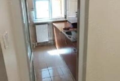 Apartament cu 3 camere semidecomandat în Groapa - 2