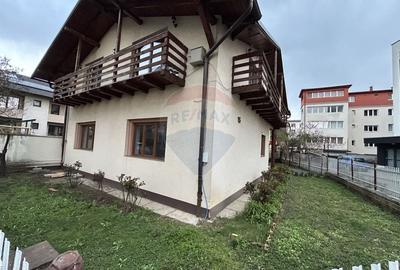 Casă cu 5 camere cu Teren 219 Mp în Orașul Vechi - 3