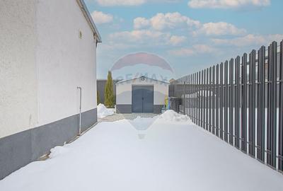 Casă cu 4 camere cu Teren 388 Mp în Sânpetru - 43