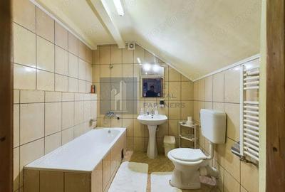 Casă cu 6 camere cu Teren 462 Mp în Central