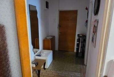 Apartament cu 3 camere decomandat, mobilat în Pieții - 13