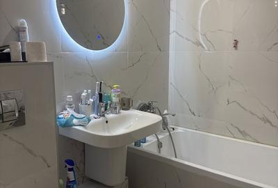 Apartament cu 3 camere decomandat în Frații Golești - 3