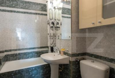 Apartament 3 camere, decomandat, 83 mp, etaj intermediar, zo - 18