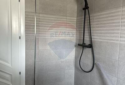 Casa / Vila cu 5 camere de vanzare - 10