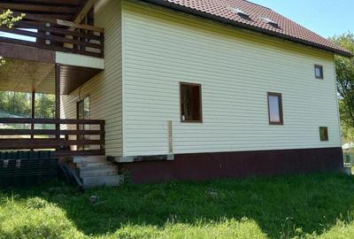 Casă cu 5 camere cu Teren 6200 Mp în Făget - 1