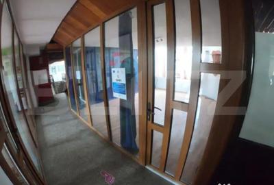 Spațiu comercial, de 32 mp, în Central - 5